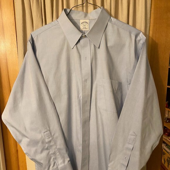 Brooks Brothers Slim Fit Non Iron Shirt - Picture 1 of 3